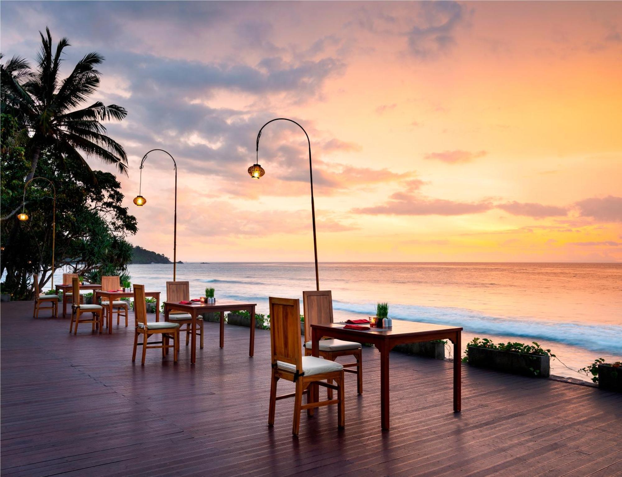 Mangsit Suites By Holiday Resort Lombok Buitenkant foto